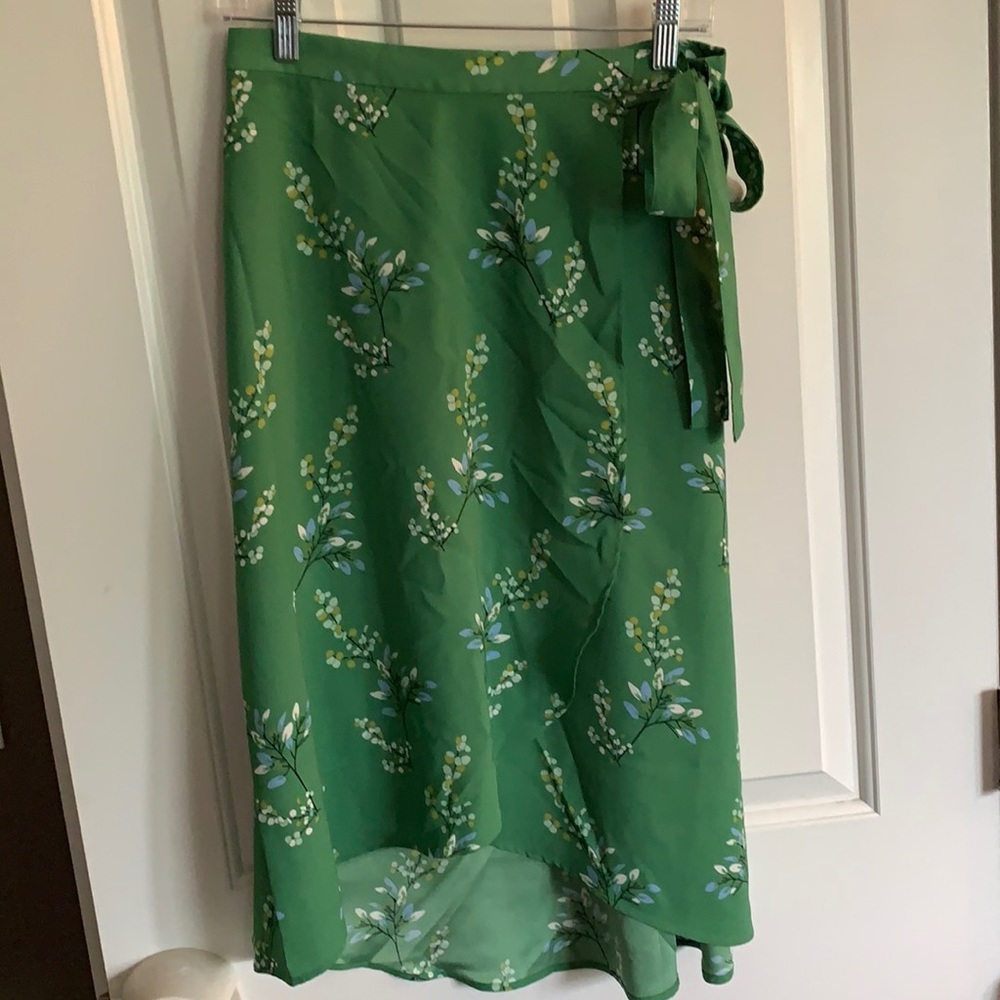 Loft Wrap Skirt Sz 2